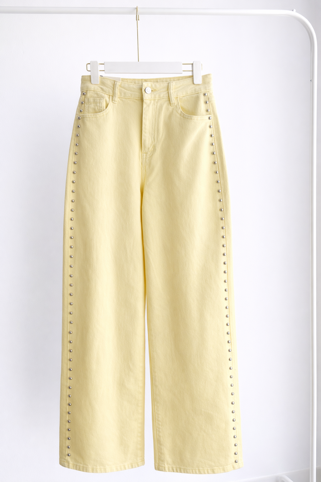 Jeans Mom Fit Tachas